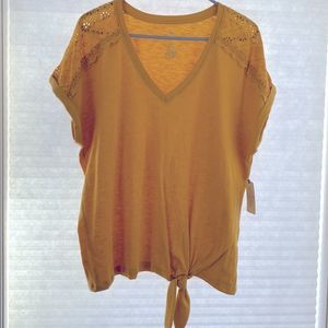 🆕️ NWT St. John’s Bay Summer Canary Yellow Eyelet Top Shirt Blouse Tee